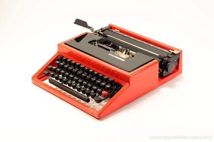 SOLD! Olivetti Dora Red Black, Vintage Manual Typewriter, Restored - ElGranero Typewriter.Company