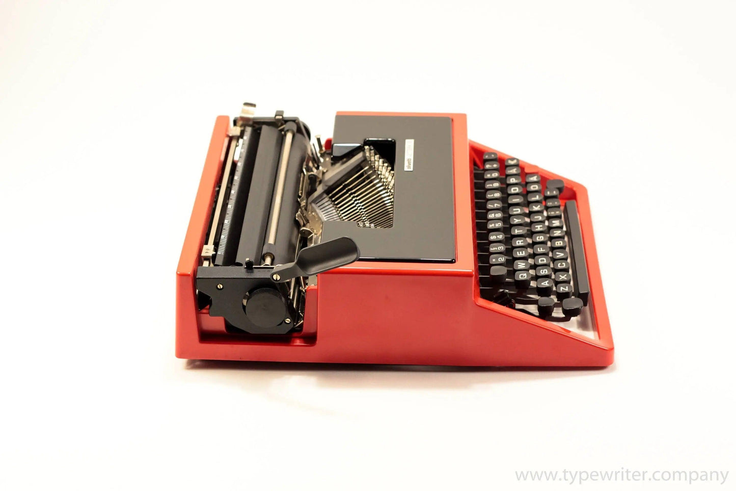 SOLD! Olivetti Dora Red Black, Vintage Manual Typewriter, Restored - ElGranero Typewriter.Company