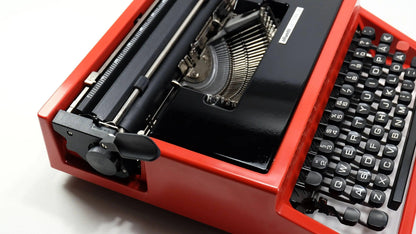 SOLD! Olivetti Dora Red Black, Vintage Manual Typewriter, Restored - ElGranero Typewriter.Company