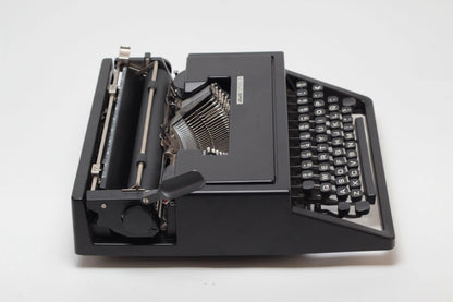 Olivetti Dora, Black Portable Manual Vintage Typewriter, Restored - ElGranero Typewriter.Company