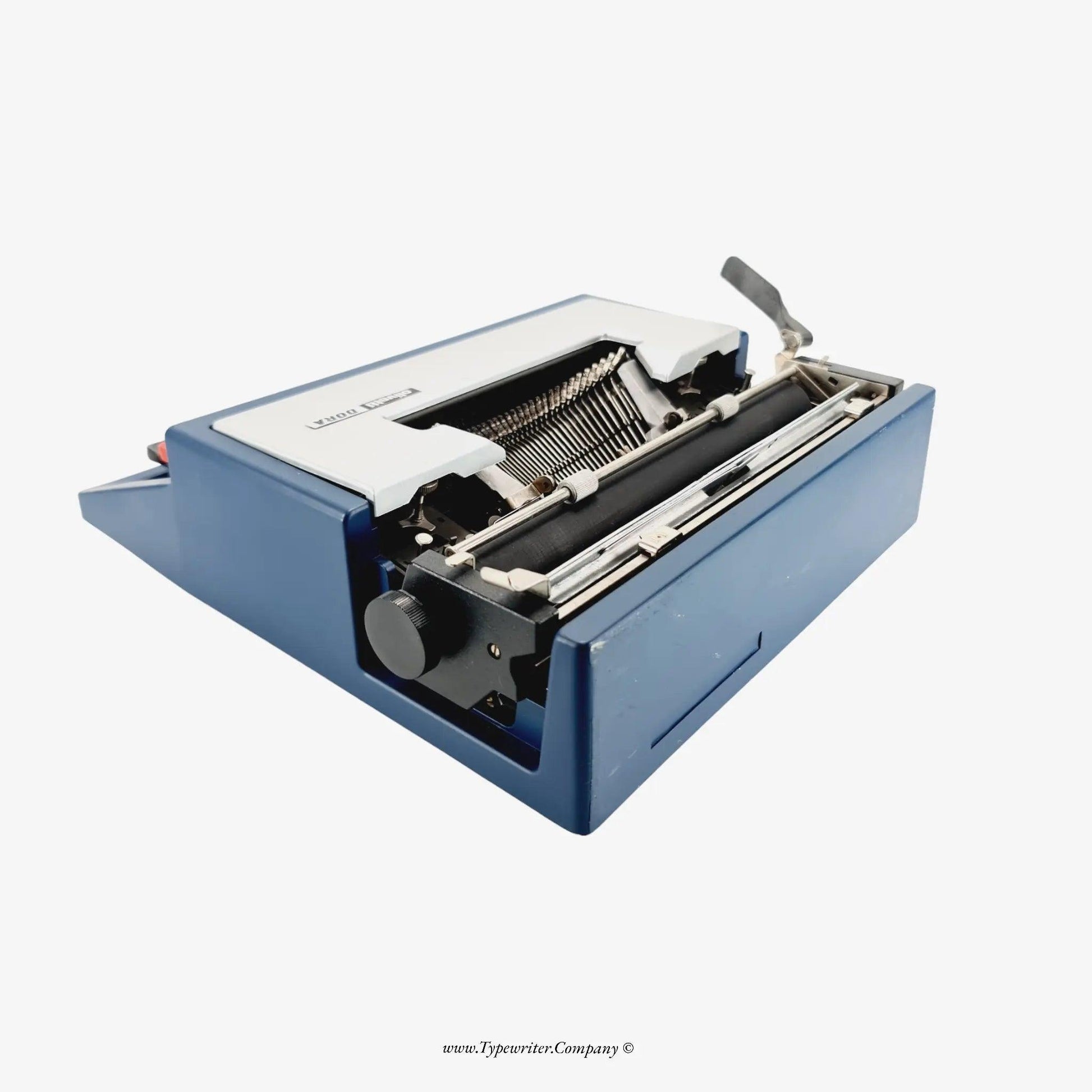 SOLD! Olivetti Dora / Lettera 31 Manual Vintage Typewriter, Portable - ElGranero Typewriter.Company