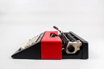 Olivetti Lettera 25 Red & Black, Vintage Manual Typewriter, Refurbished - ElGranero Typewriter.Company