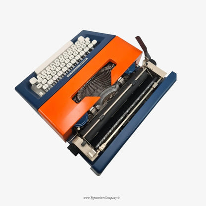 Olivetti Lettera 25, Navy Blue & Orange Vintage Typewriter, Manual Refurbished - ElGranero Typewriter.Company