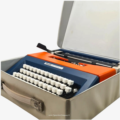 Olivetti Lettera 25, Navy Blue & Orange Vintage Typewriter, Manual Refurbished - ElGranero Typewriter.Company