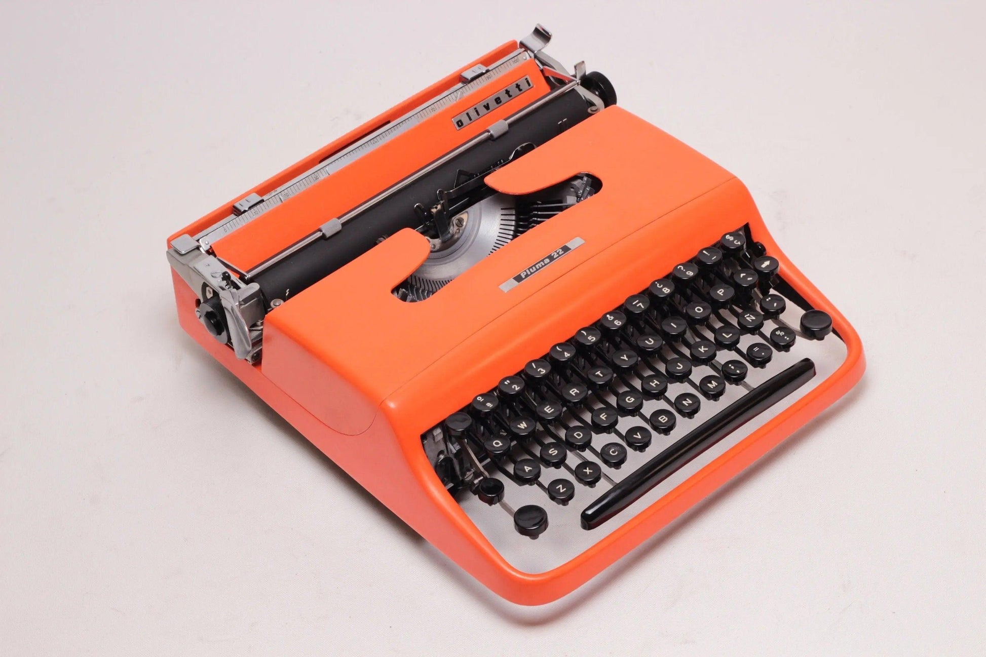 SOLD! Olivetti Pluma 22 Orange, Vintage Manual Typewriter, Restored - ElGranero Typewriter.Company