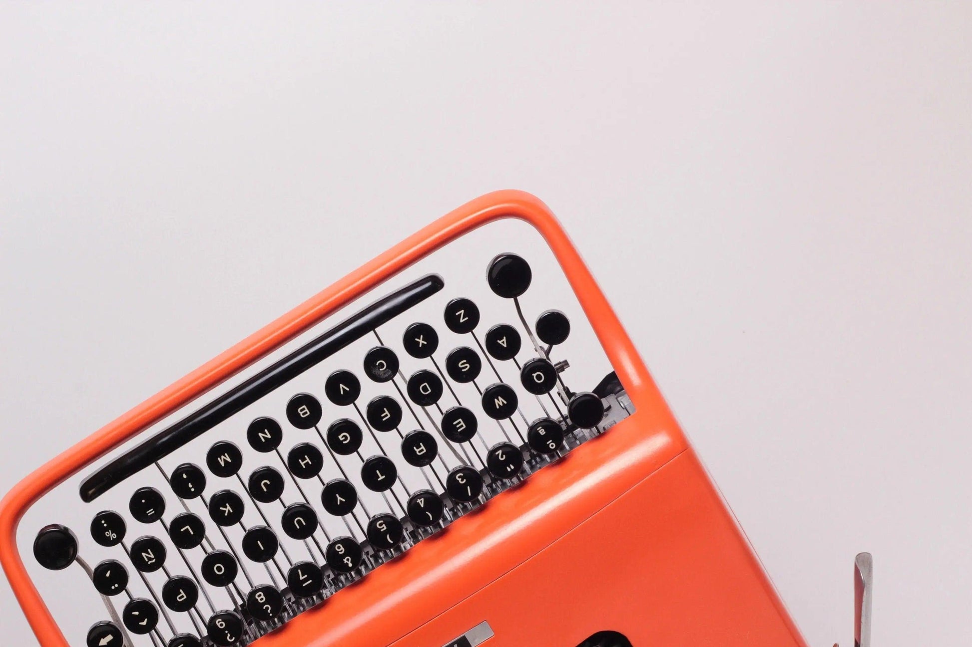 SOLD! Olivetti Pluma 22 Orange, Vintage Manual Typewriter, Restored - ElGranero Typewriter.Company