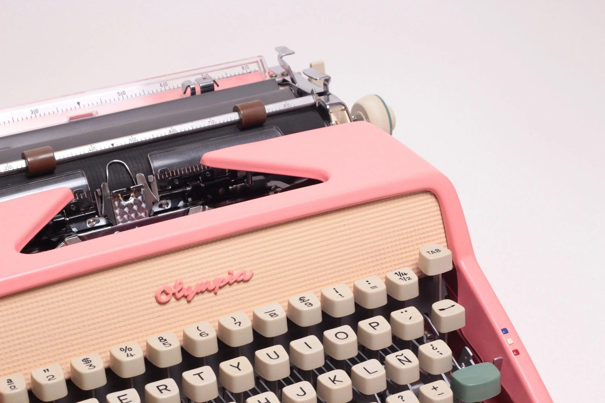 SOLD! Olympia SM7 Pink, Vintage Manual Typewriter, Restored - ElGranero Typewriter.Company