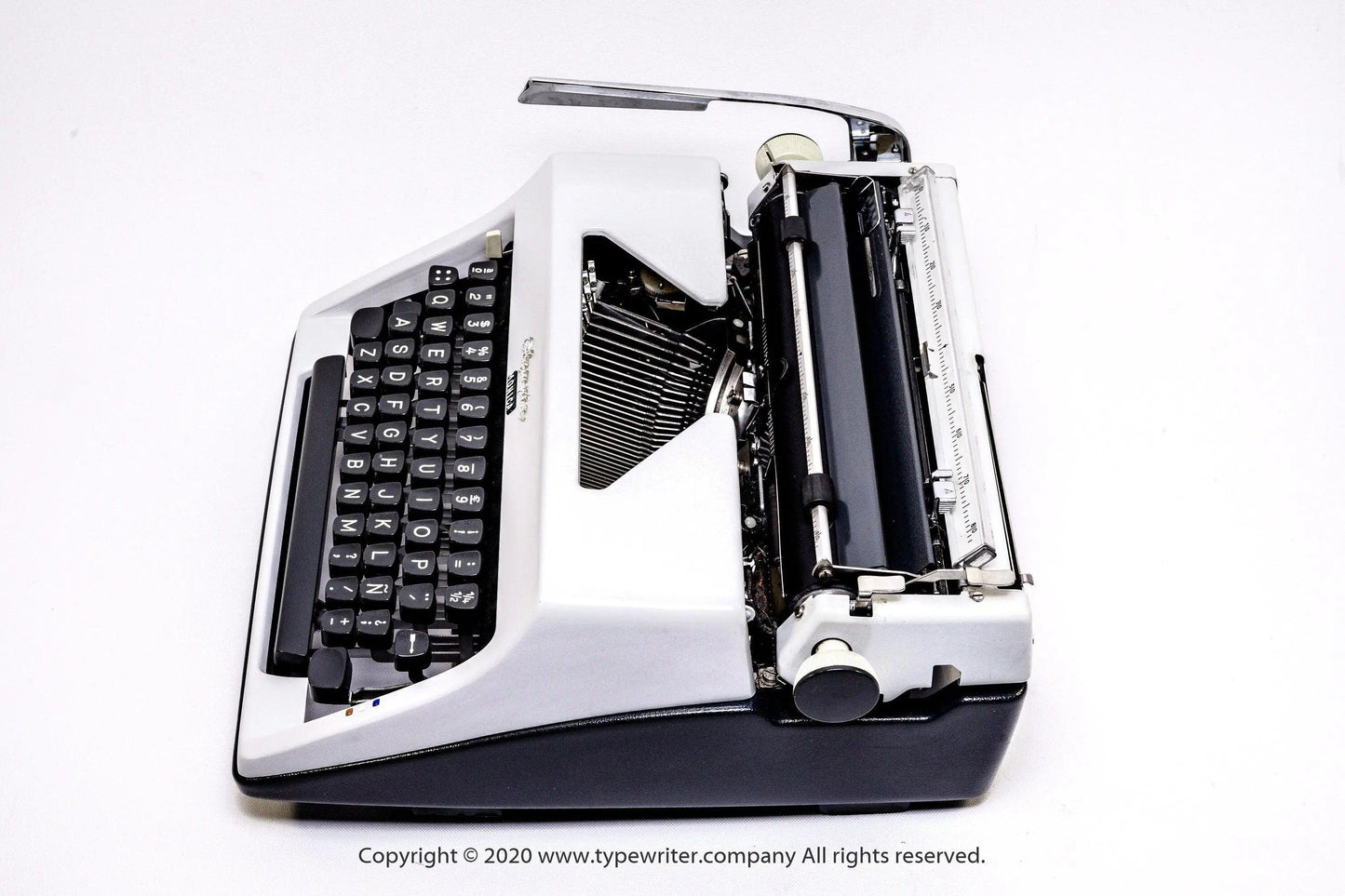 SOLD! Olympia SM White, Vintage Manual Typewriter, Restored - ElGranero Typewriter.Company