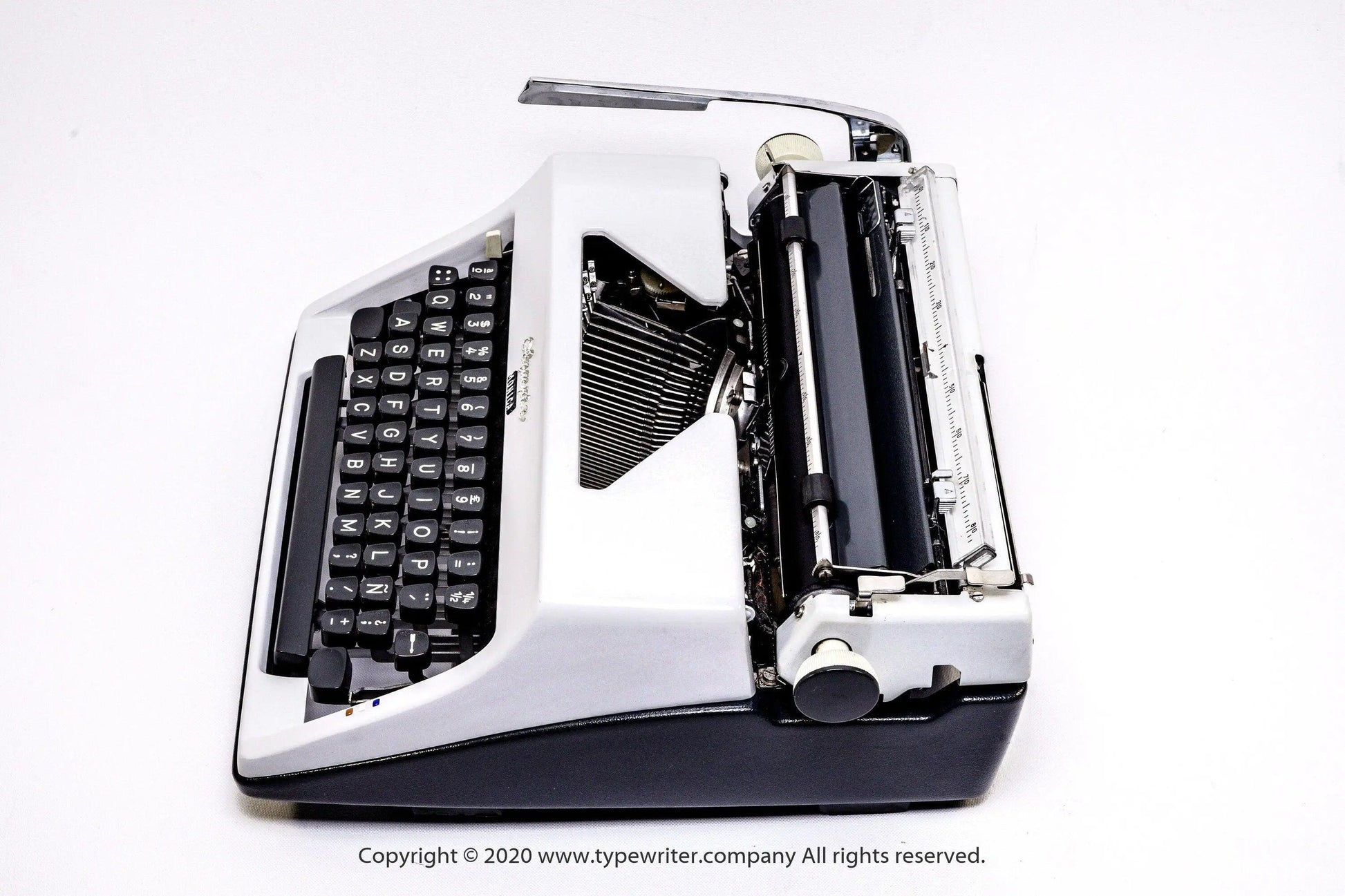 SOLD! Olympia SM White, Vintage Manual Typewriter, Restored - ElGranero Typewriter.Company