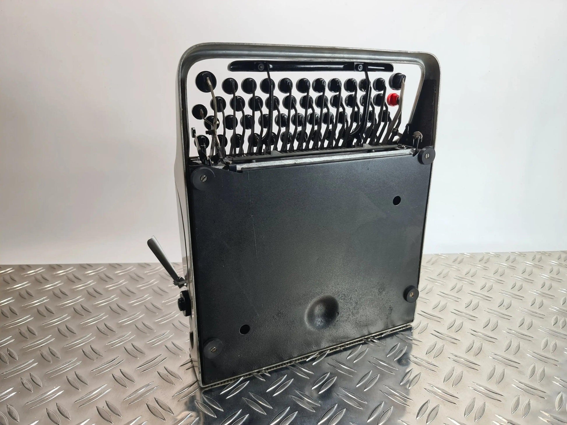 SOLD! Olivetti Lettera 22 Manual Vintage Typewriter, Portable, Serviced - ElGranero Typewriter.Company
