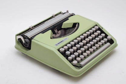 SOLD! Hermes Baby, manual vintage portable classic typewriter for sale - ElGranero Typewriter.Company