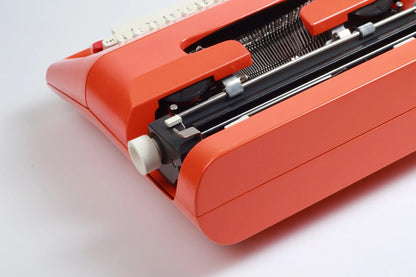 Olivetti Lettera 35 Orange Typewriter, Vintage, Mint Condition, Refurbished - ElGranero Typewriter.Company