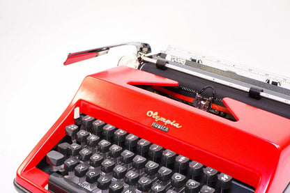 SOLD! Olympia SM typewriter manual vintage classic typewriter for sale - ElGranero Typewriter.Company