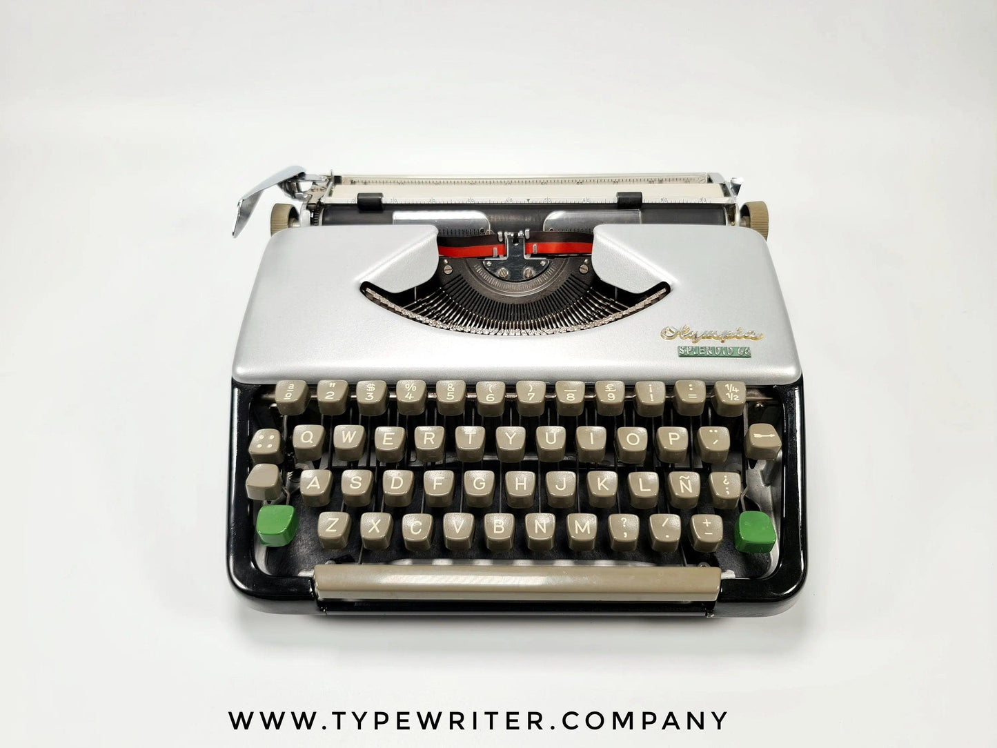 SOLD! Olympia Splendid 33 Silver, Vintage Manual Typewriter, Restored - ElGranero Typewriter.Company