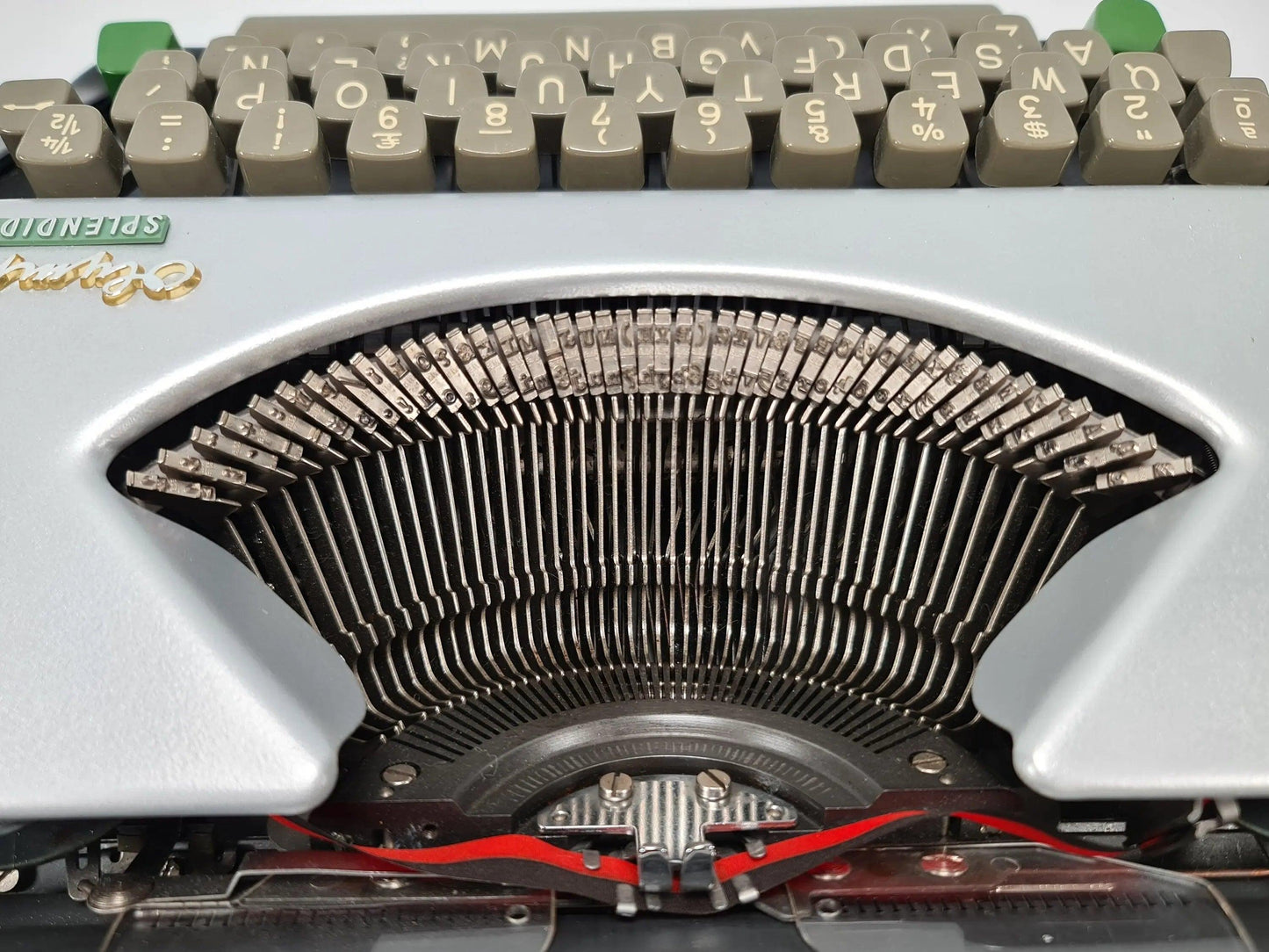 SOLD! Olympia Splendid 33 Silver, Vintage Manual Typewriter, Restored - ElGranero Typewriter.Company