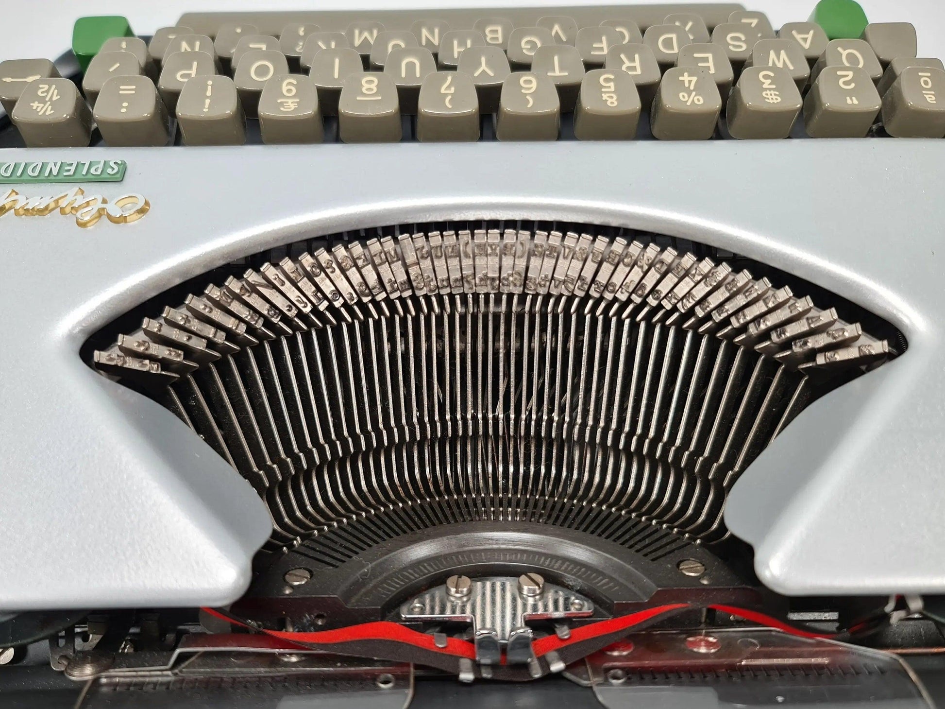 SOLD! Olympia Splendid 33 Silver, Vintage Manual Typewriter, Restored - ElGranero Typewriter.Company