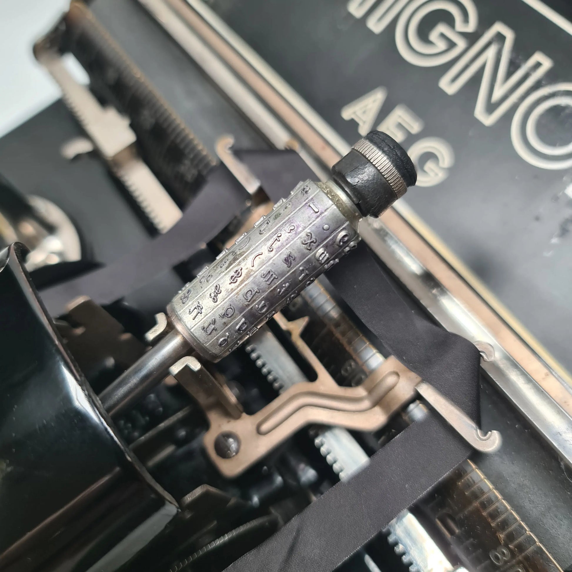 SOLD! Mignon Typewriter Nº4 Index Antique, Refurbished, with Case - ElGranero Typewriter.Company