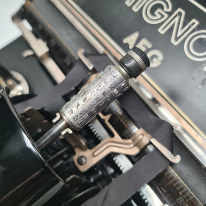 SOLD! Mignon Typewriter Nº4 Index Antique, Refurbished, with Case - ElGranero Typewriter.Company