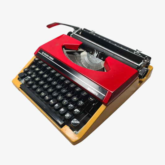 Silver-Reed Seventy- Restored 1970s Portable Typewriter (QWERTY, Elite Typeface)  ElGranero Typewriter.Company
