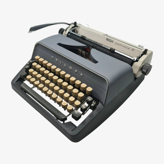 Triumph Gabrielle 20 Manual Vintage Typewriter, QWERTY, Refurbished  ElGranero Typewriter.Company