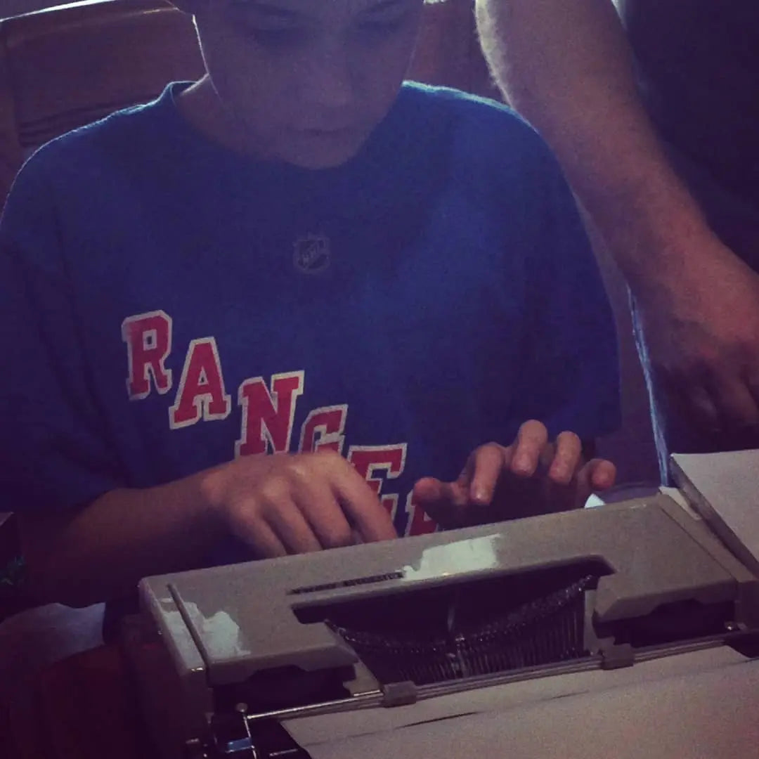 Vintage and Antique Typewriter Rental Services - ElGranero Typewriter.Company