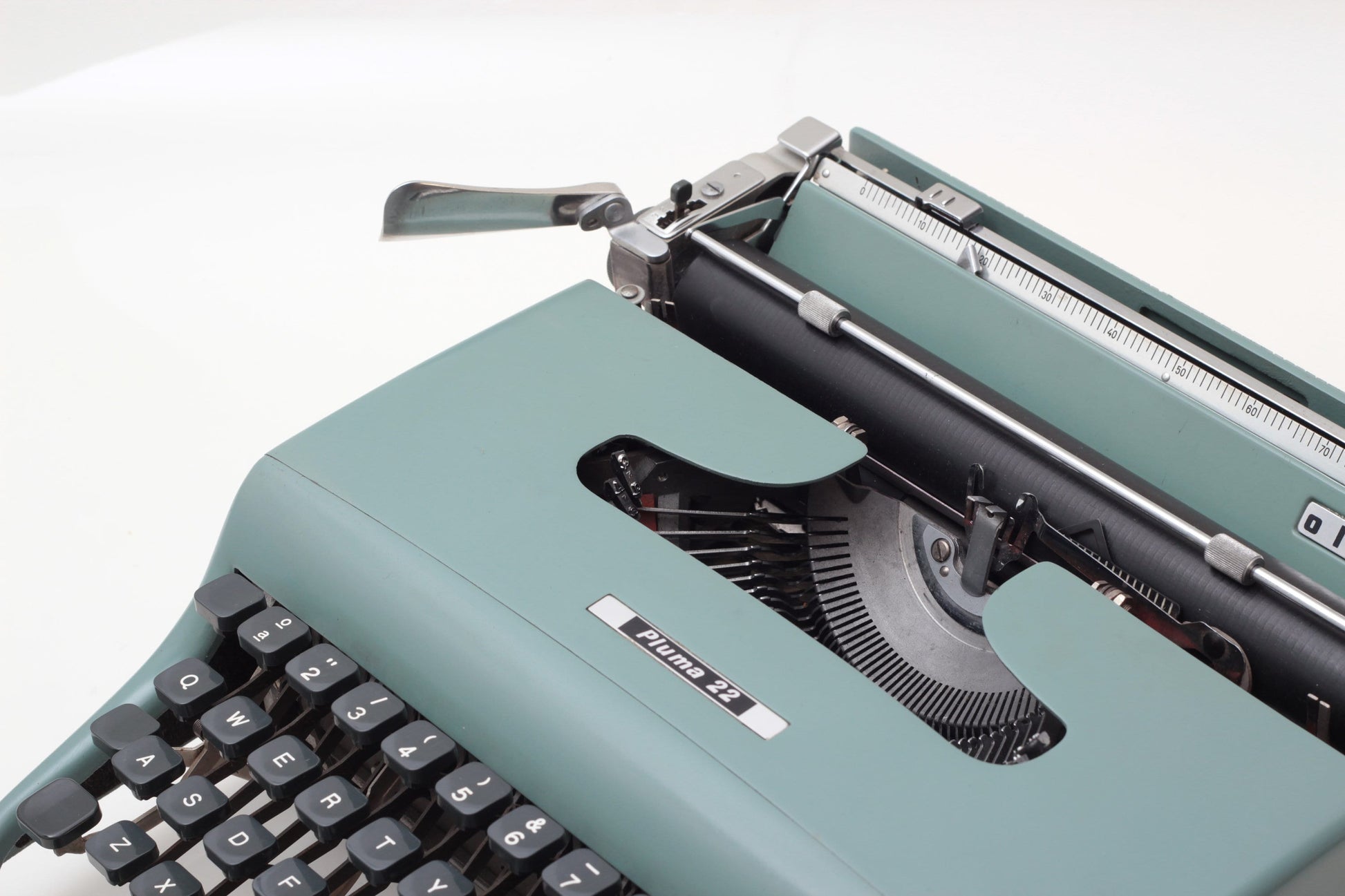 CHRISTMAS SALE!Olivetti Lettera Pluma 22 Original Light Teal Green Typewriter, Vintage, Professionally Serviced