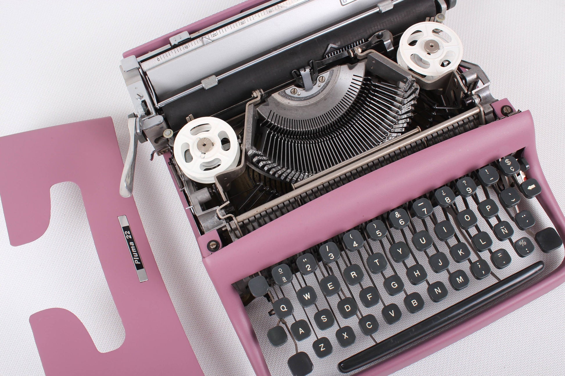 Olivetti Pluma 22 Pink Typewriter, Vintage, Mint Condition, Manual Portable, Professionally Serviced by Typewriter.Company